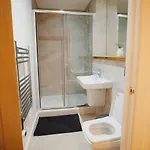 Apartment 2 Bed, Centre - Private Balcony, Free Parking & Darts Leeds (West Yorkshire)